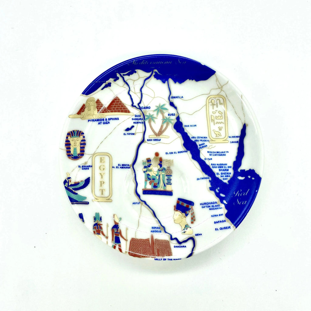 Top view of the Nile Valley Map plate featuring Egyptian landmarks, pyramids, and a blue-and-white map design